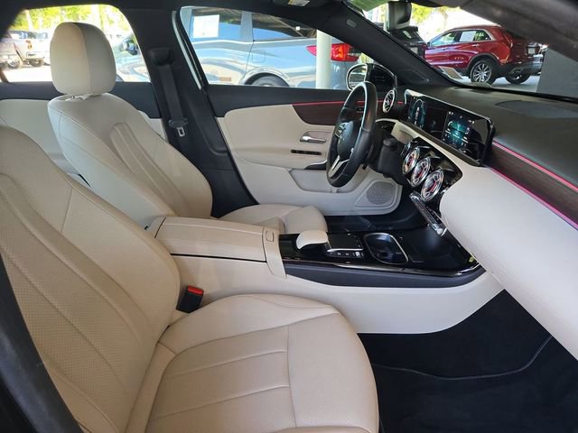 Used 2022 Mercedes-Benz A 220 image 29