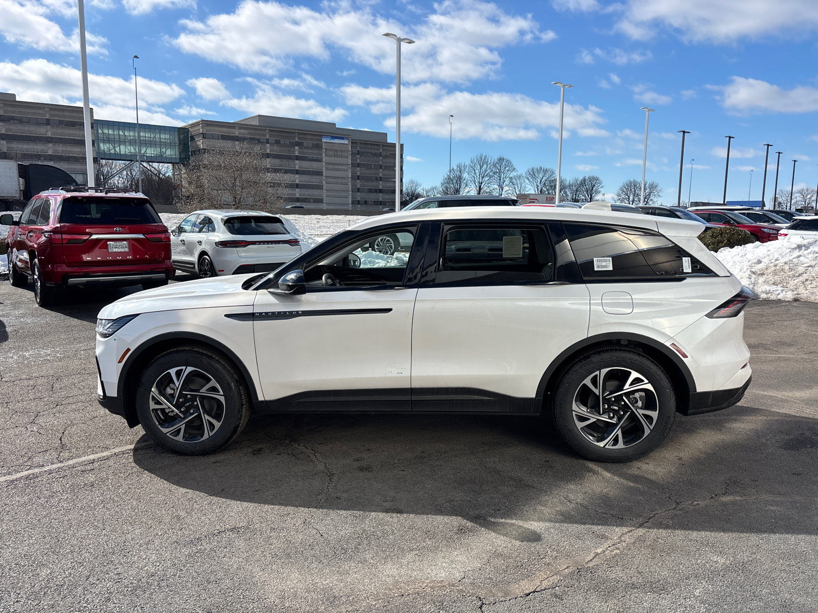 New 2026 Lincoln Nautilus Premier w/ Jet Appearance Package image 4