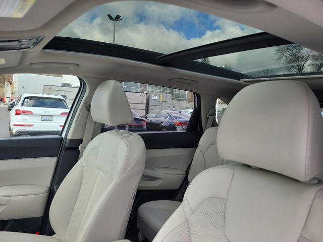 Certified 2025 Kia Sorento X-Line EX image 11