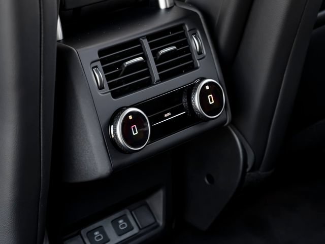 New 2026 Land Rover Discovery Limited Edition AWD/4WD image 28