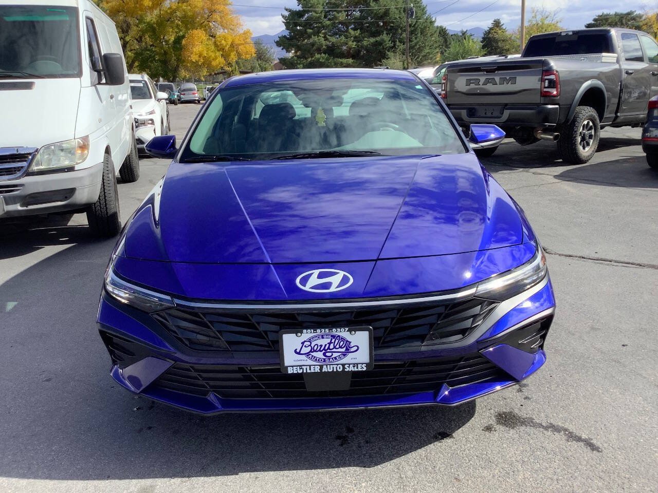 Used 2025 Hyundai Elantra SEL FWD image 6