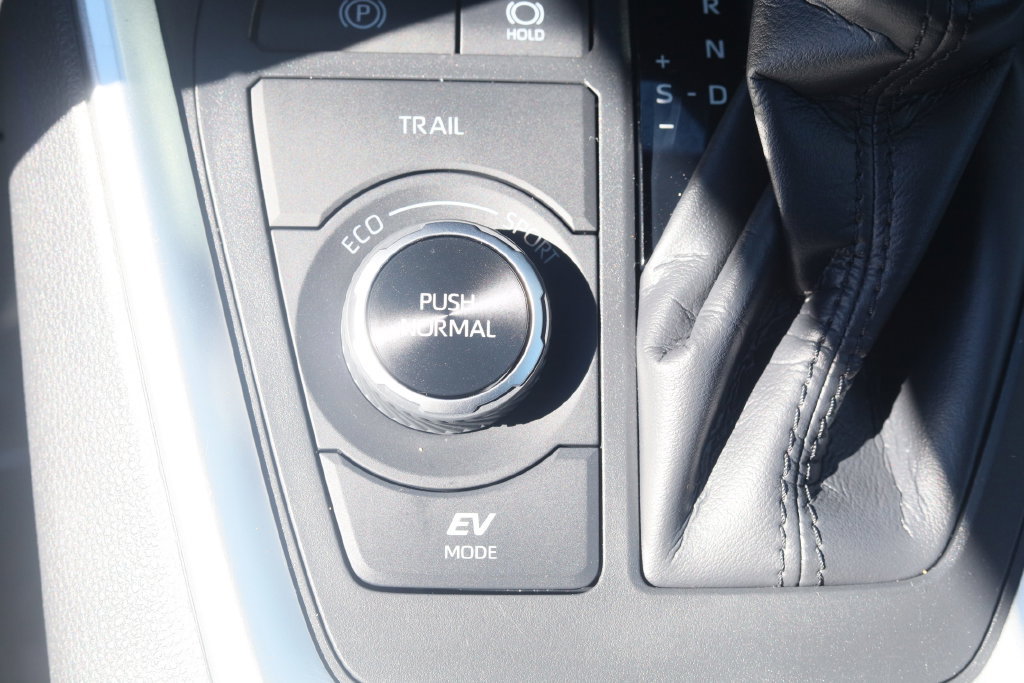 Certified 2024 Toyota RAV4 XLE w/ Convenience Package AWD/4WD image 19
