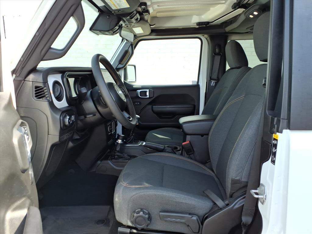 Used 2024 Jeep Wrangler Sport image 13