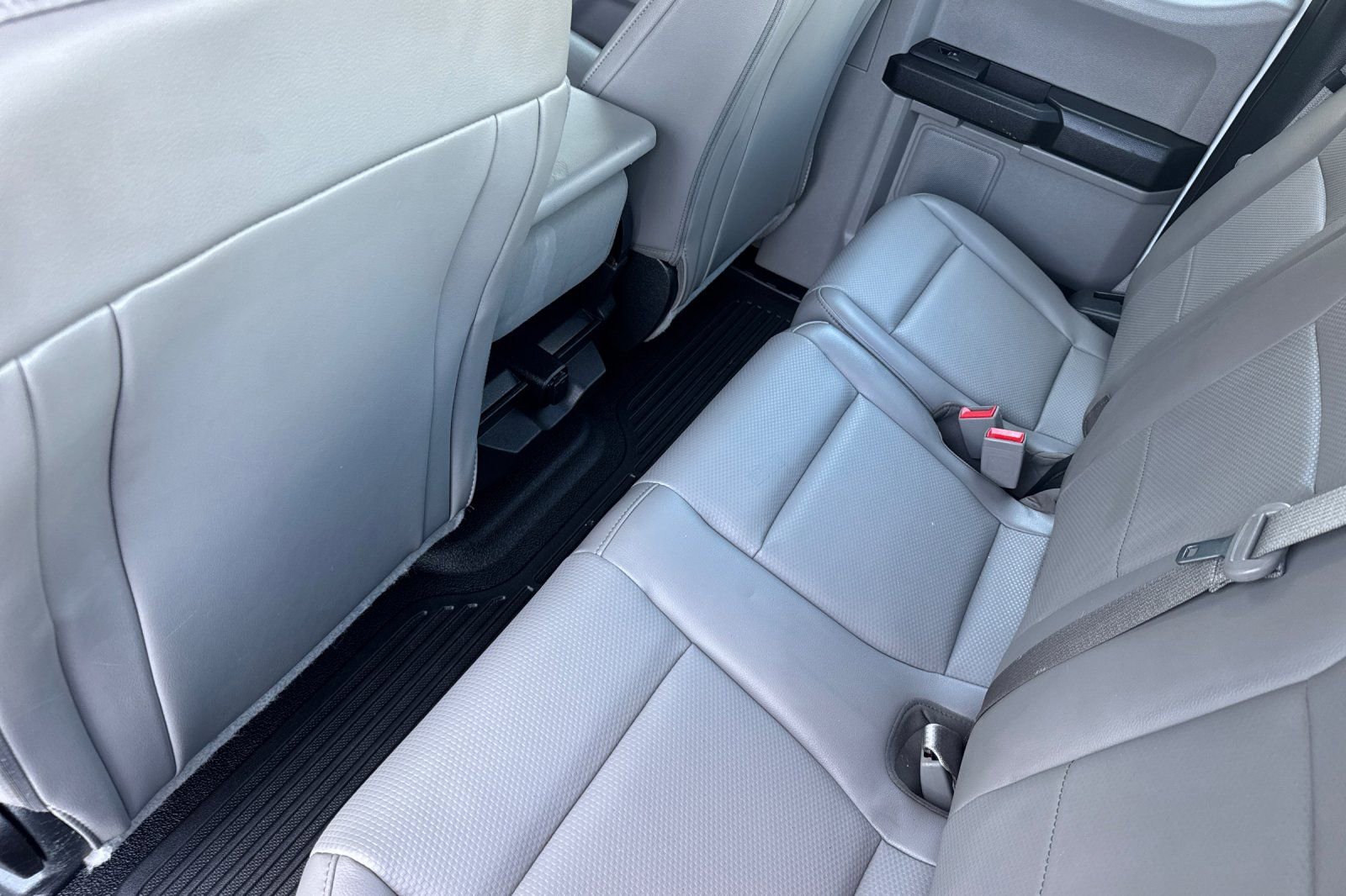 Used 2019 Ford F250 XL w/ Power Equipment Group image 12