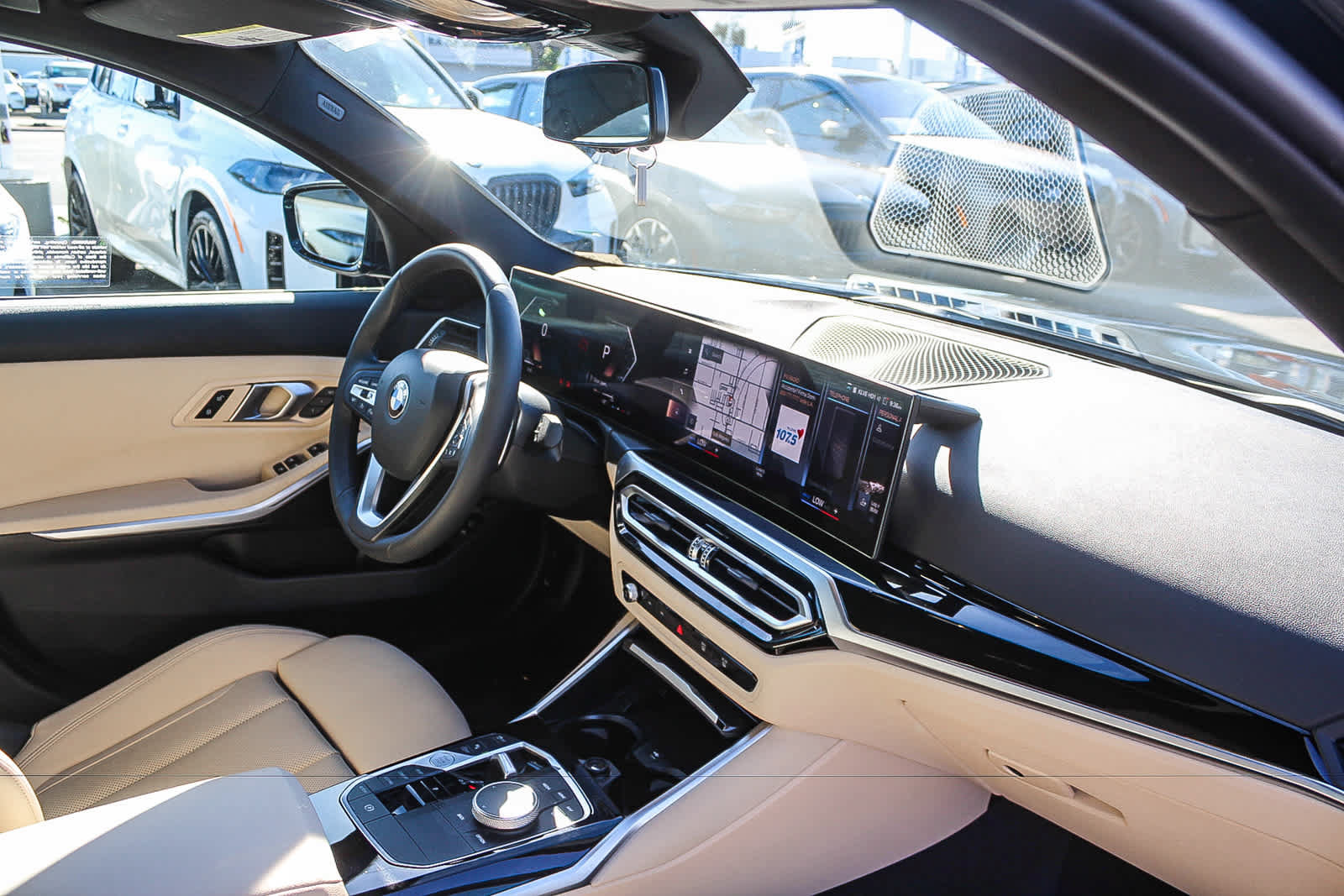 Used 2024 BMW 330i Sedan w/ Convenience Package RWD image 15