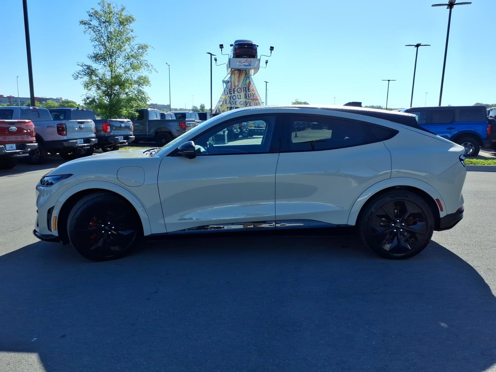 Used 2025 Ford Mustang Mach-E GT AWD/4WD image 6