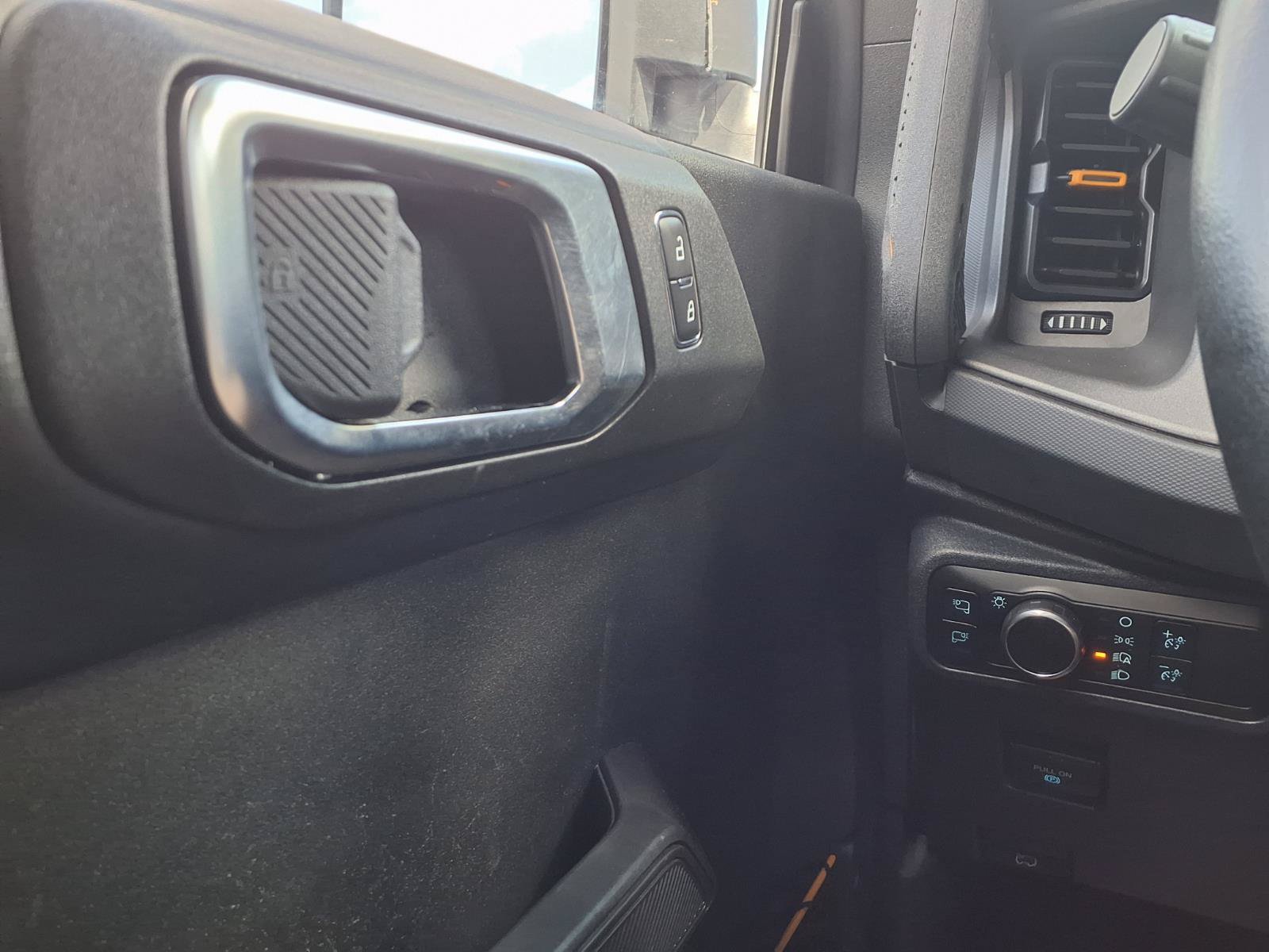 Used 2024 Ford Bronco Badlands AWD/4WD image 11
