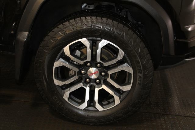 Used 2023 GMC Canyon AT4 w/ Technology Package AWD/4WD image 39