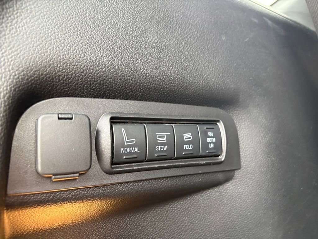 Used 2016 Ford Explorer Limited w/ Equipment Group 301A image 12