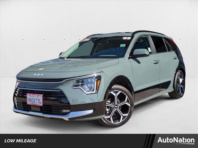 Used 2025 Kia Niro SX Touring