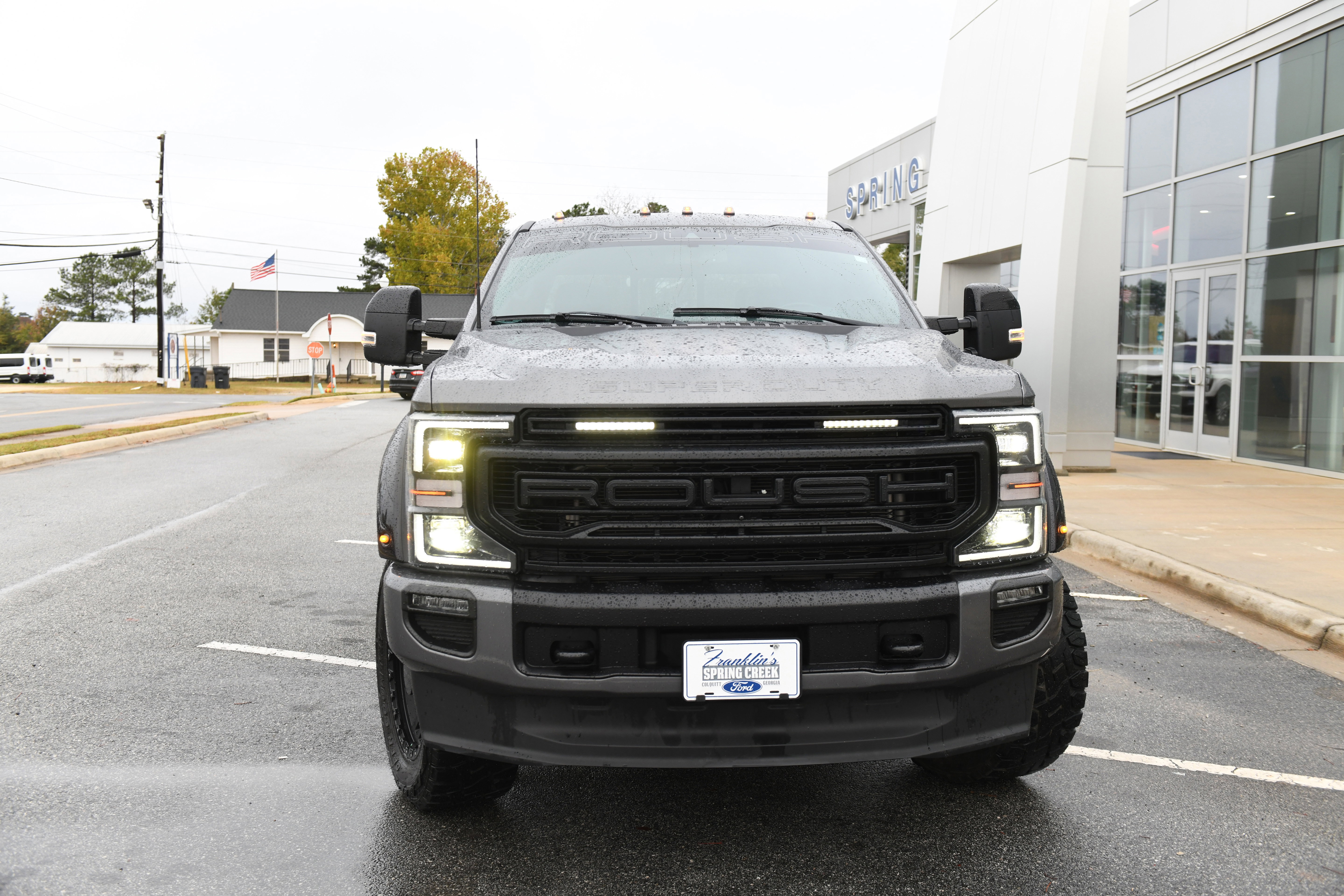 Used 2022 Ford F250 Lariat w/ Black Appearance Package image 5