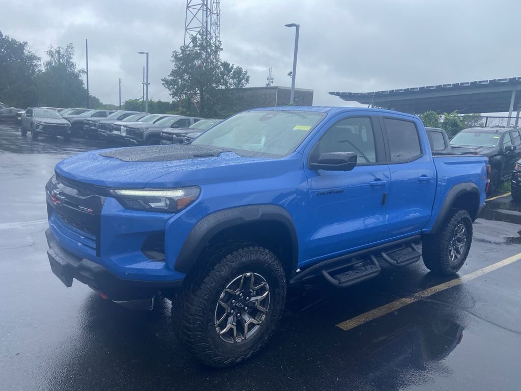 New 2025 Chevrolet Colorado ZR2 w/ Technology Package image 2