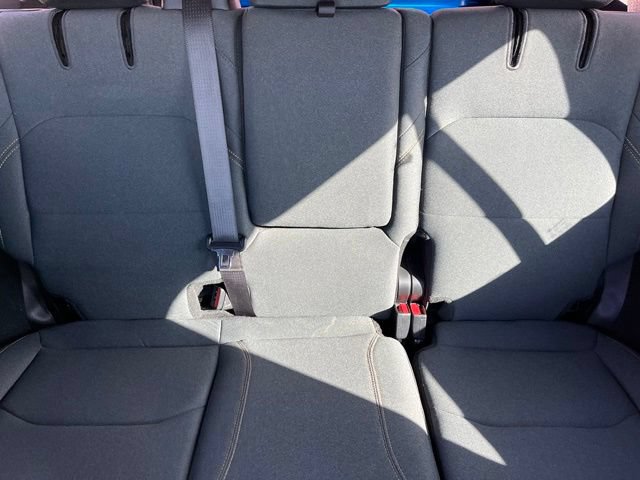 Used 2024 Jeep Wrangler Unlimited AWD/4WD image 14