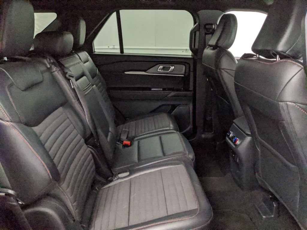 New 2025 Ford Explorer ST-Line w/ ST-Line Street Pack image 26