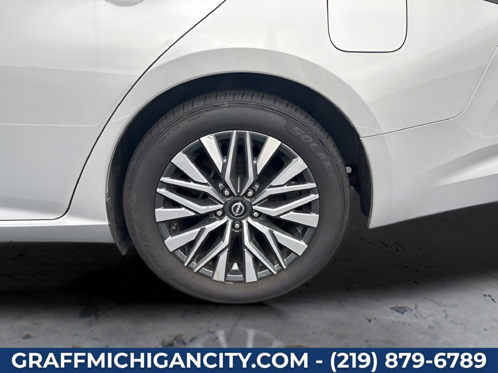 Used 2024 Nissan Altima 2.5 SV FWD image 38
