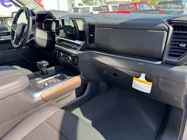 New 2026 Chevrolet Silverado 1500 LT w/ LPO, Dark Essentials Package image 6