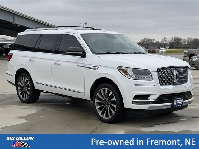 Used 2021 Lincoln Navigator Reserve w/ Luxury Package AWD/4WD image 2