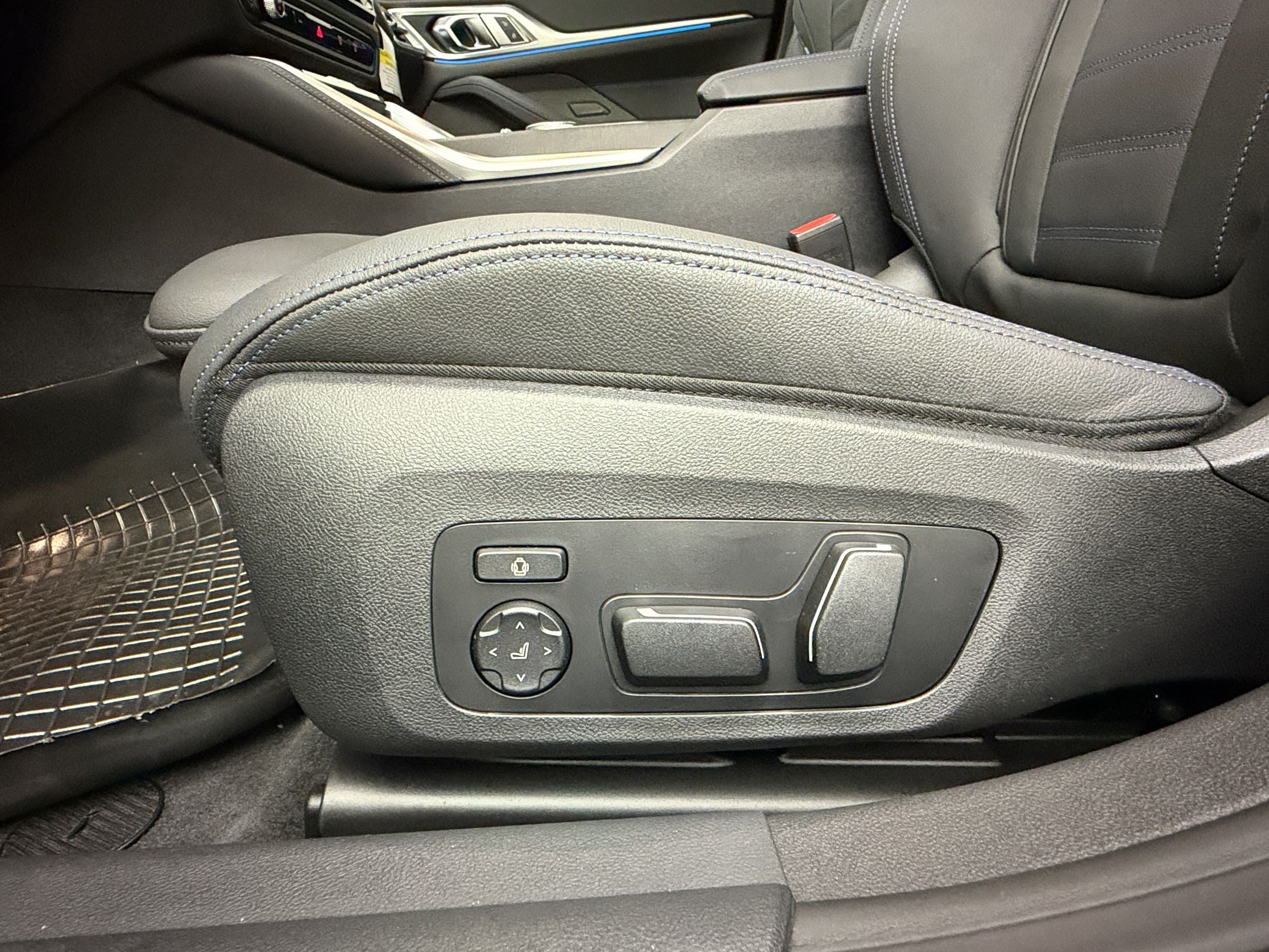 New 2026 BMW i4 eDrive40 w/ M Sport Package RWD image 16