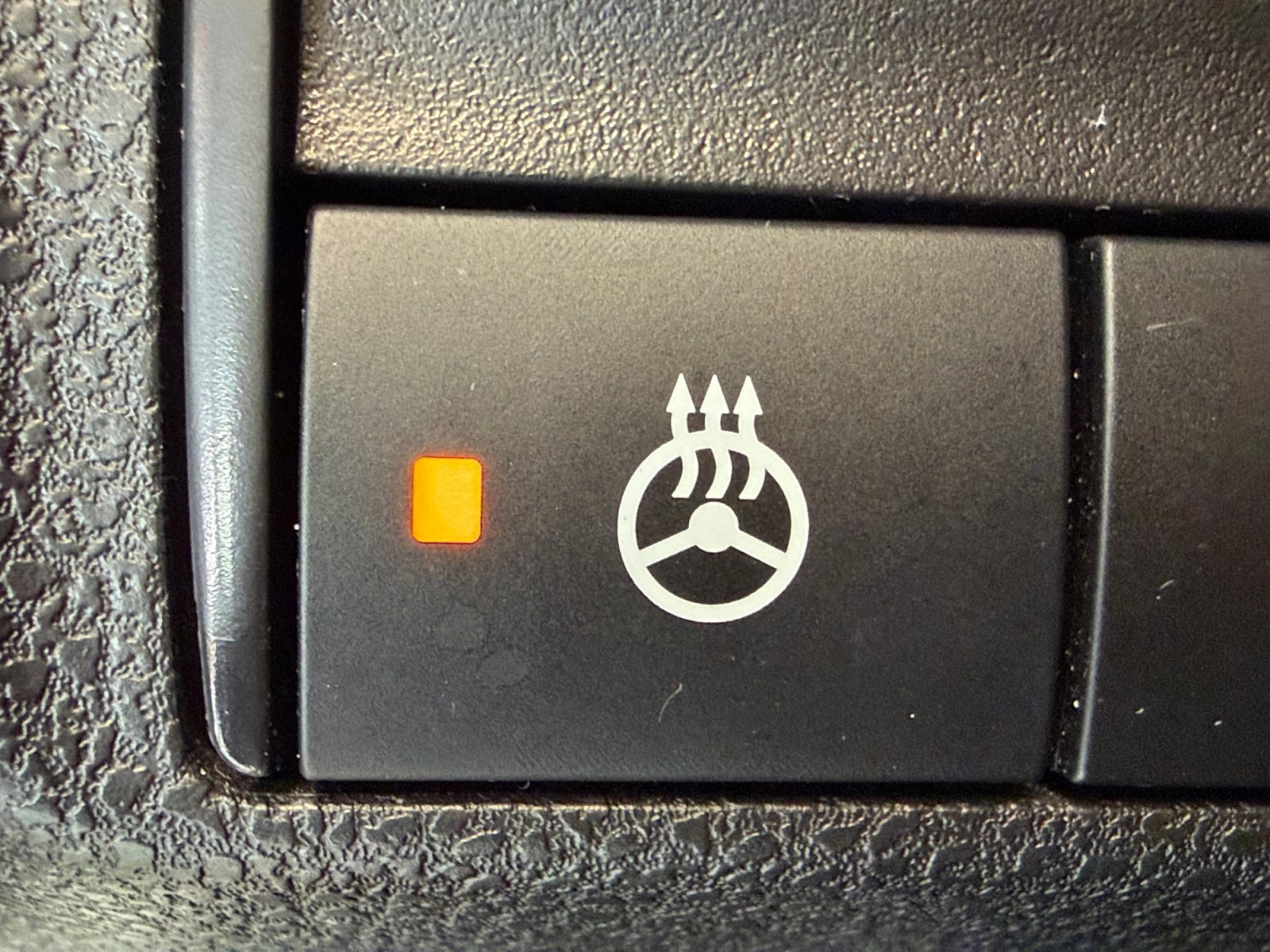 Used 2022 Nissan Leaf SL Plus FWD image 26