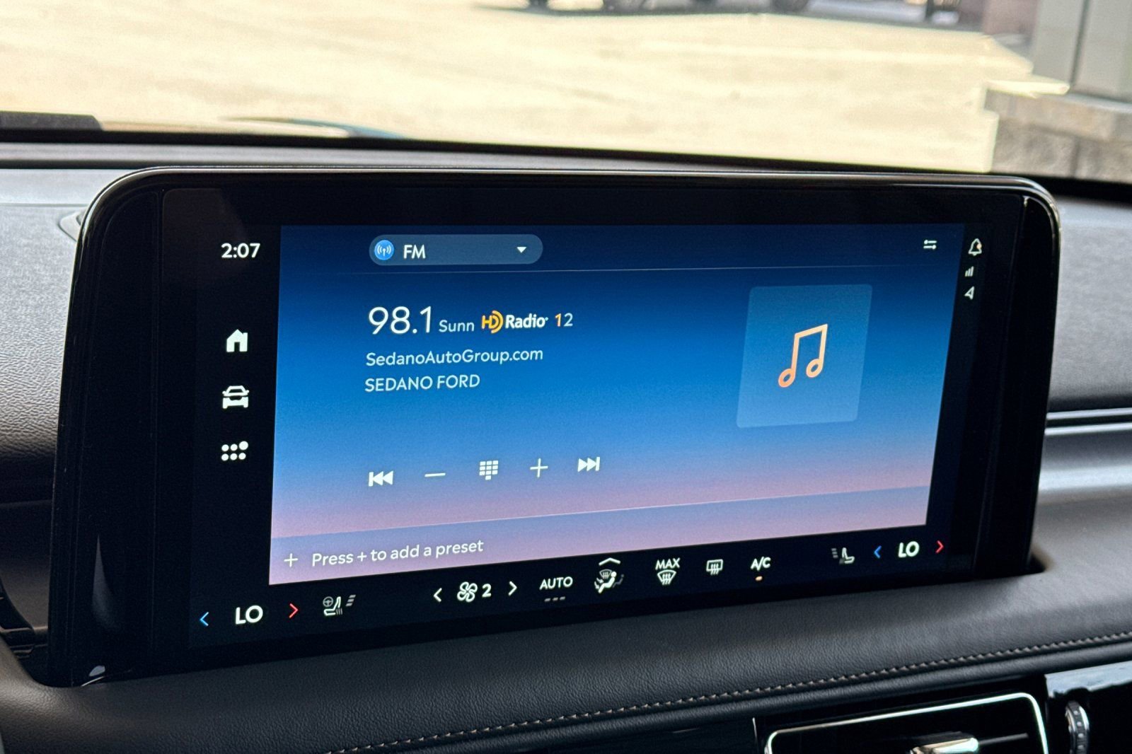 New 2025 Lincoln Aviator 2WD w/ Equipment Group 101A image 18