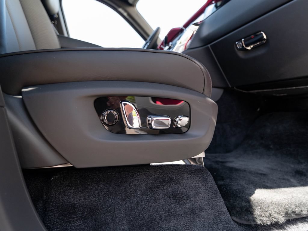 New 2026 Rolls-Royce Cullinan AWD/4WD image 37