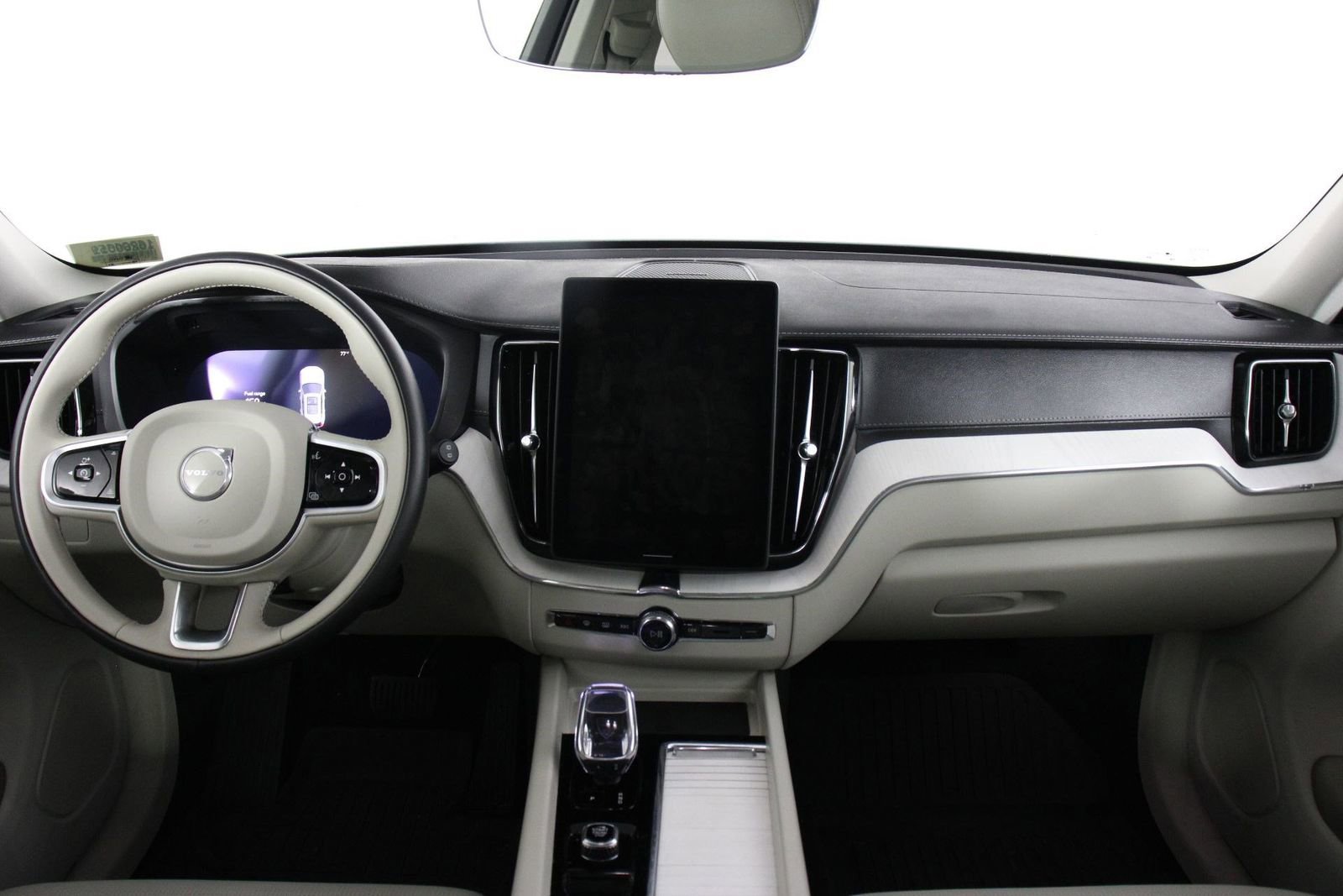 Certified 2026 Volvo XC60 B5 Ultra w/ Protection Package Premier AWD/4WD image 7