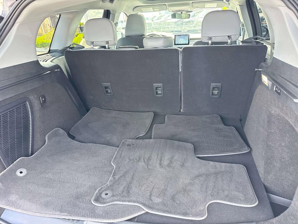 Certified 2021 Lincoln Corsair Reserve FWD image 8