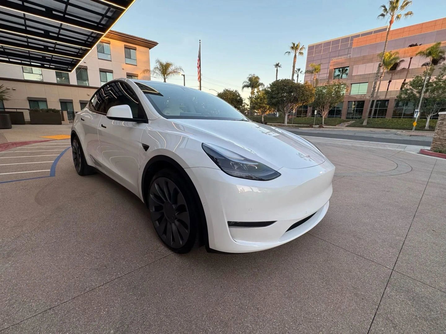 Used 2022 Tesla Model Y Performance image 4