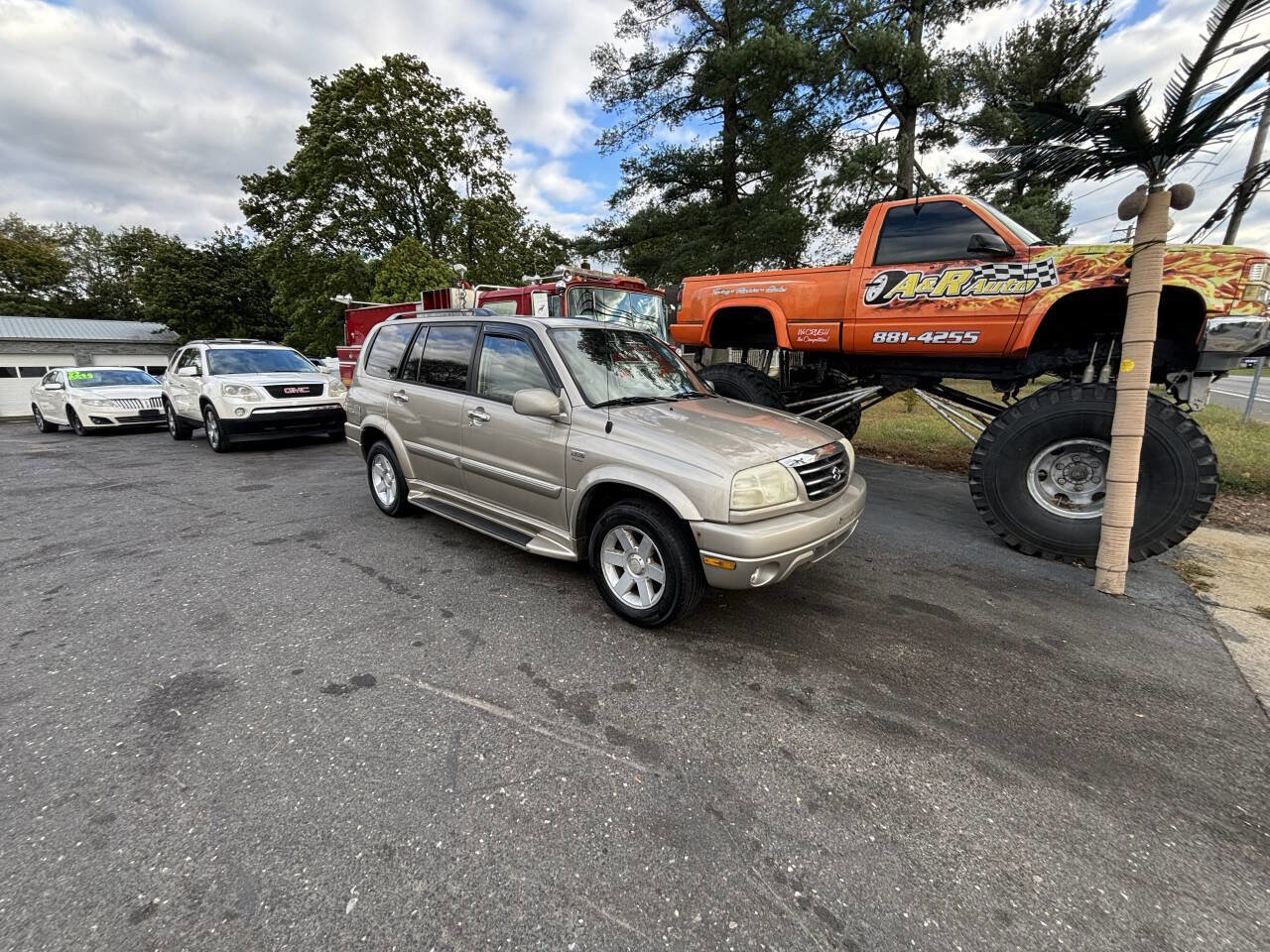 Used 2003 Suzuki XL7 4WD image 2