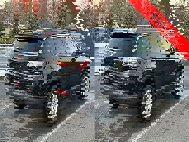 Used 2022 Jeep Compass Latitude w/ Convenience Group image 31