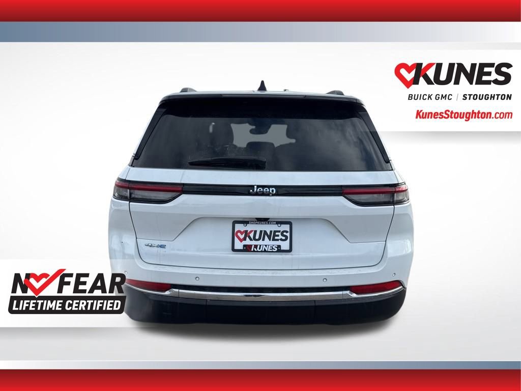 Used 2022 Jeep Grand Cherokee Limited 4xe image 10