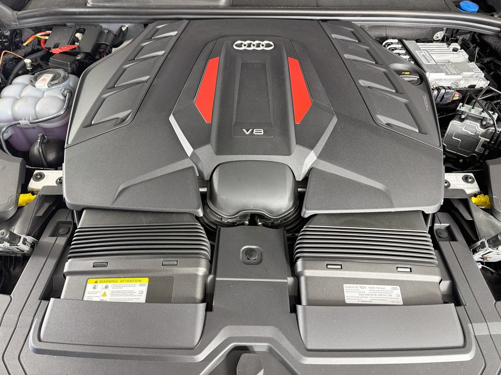 New 2026 Audi SQ8 Premium Plus AWD/4WD image 32