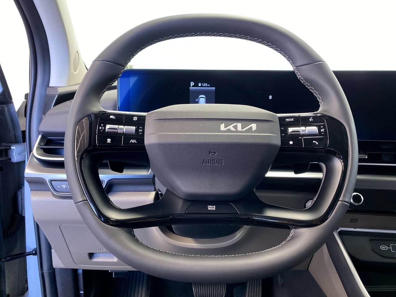 New 2027 Kia Carnival LXS FWD image 21