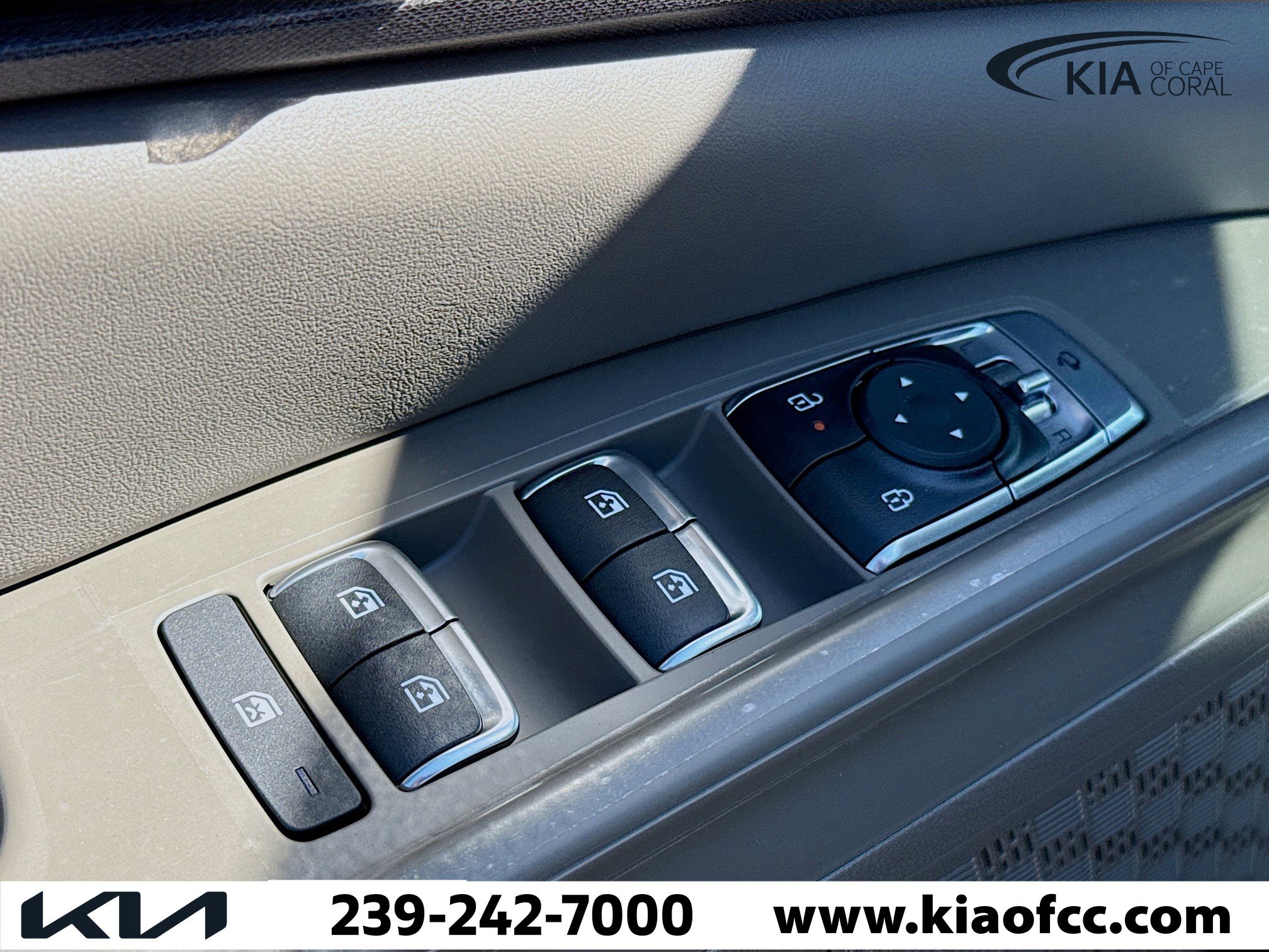 New 2026 Kia Carnival EX image 24