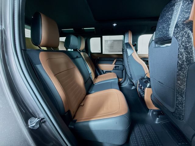 New 2026 Land Rover Defender 110 OCTA AWD/4WD image 29