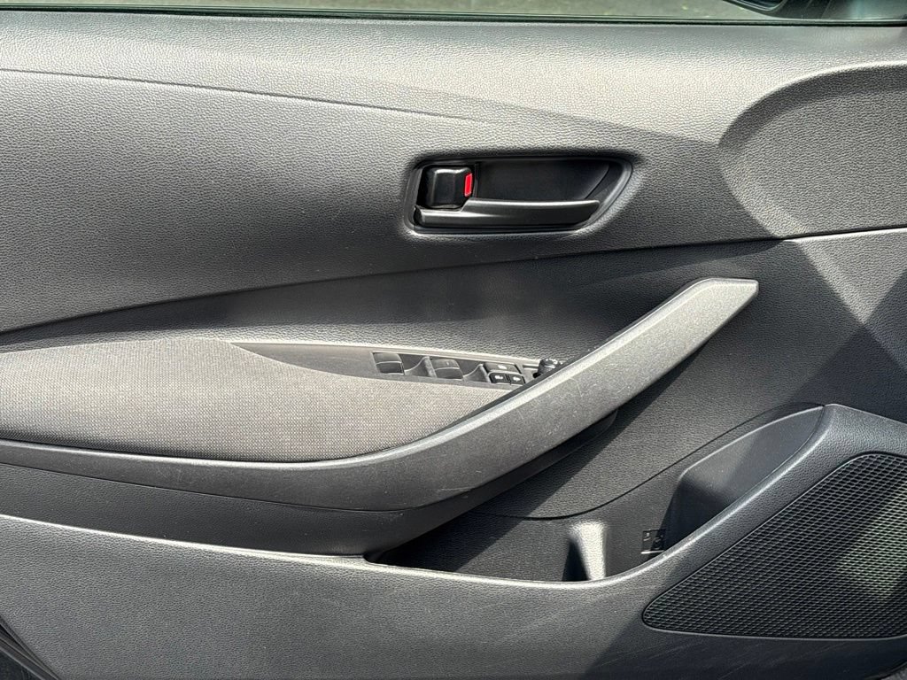 Used 2024 Toyota Corolla LE FWD image 11