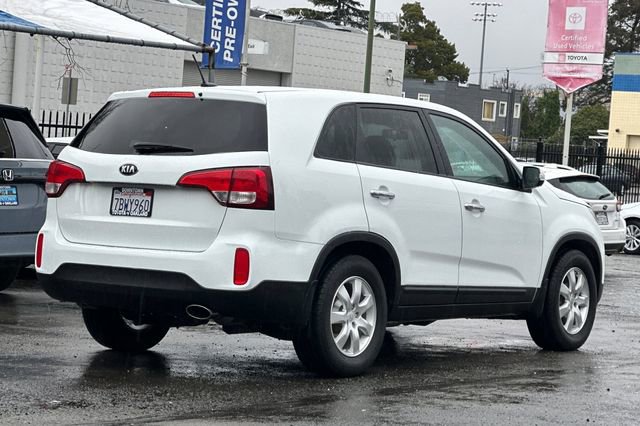 Used 2014 Kia Sorento LX image 4