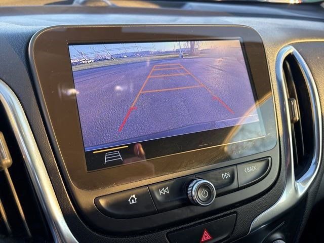 Used 2021 Chevrolet Equinox LT image 23