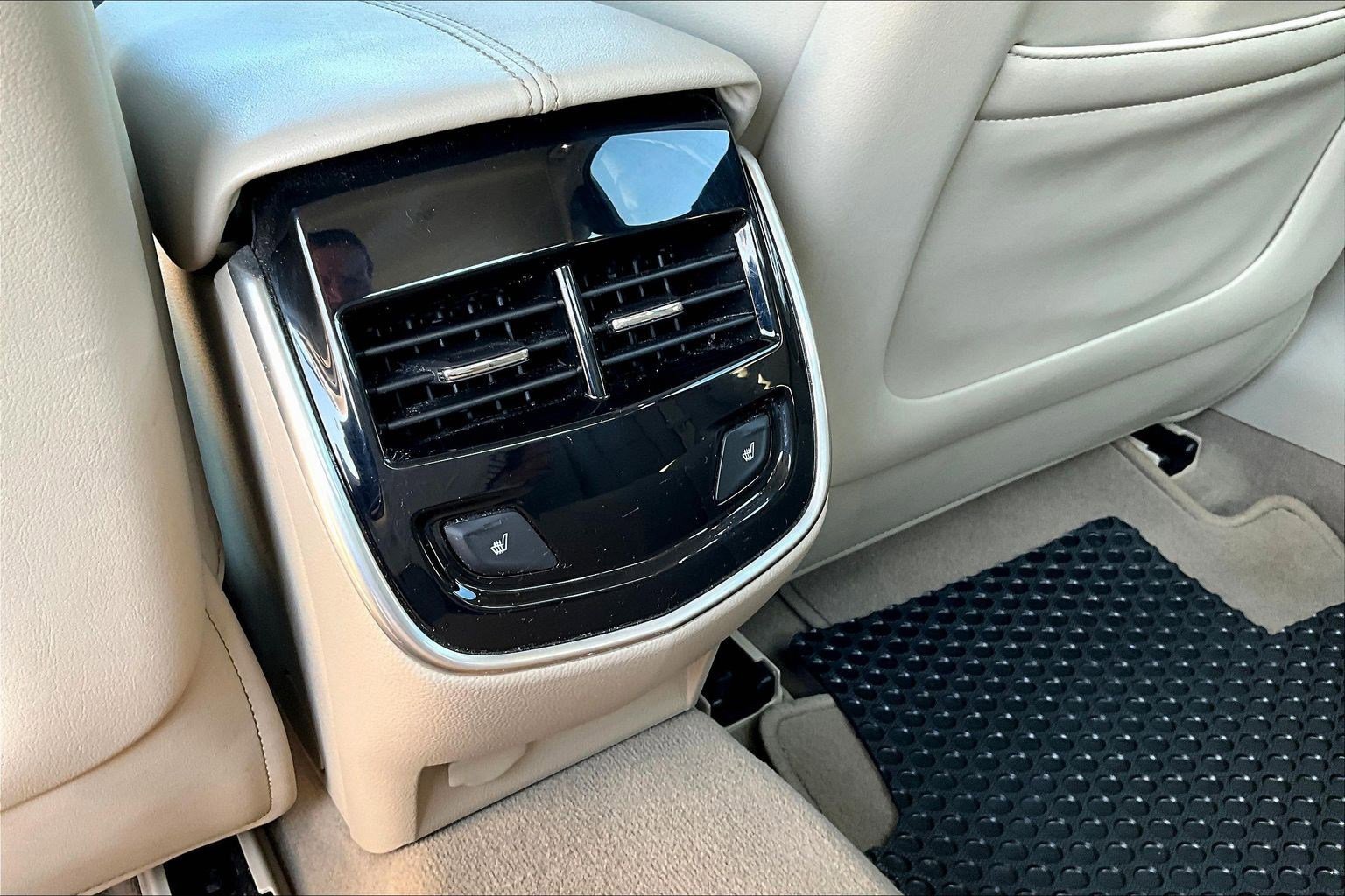 Used 2017 Cadillac XTS Luxury w/ Driver Awareness Package image 10