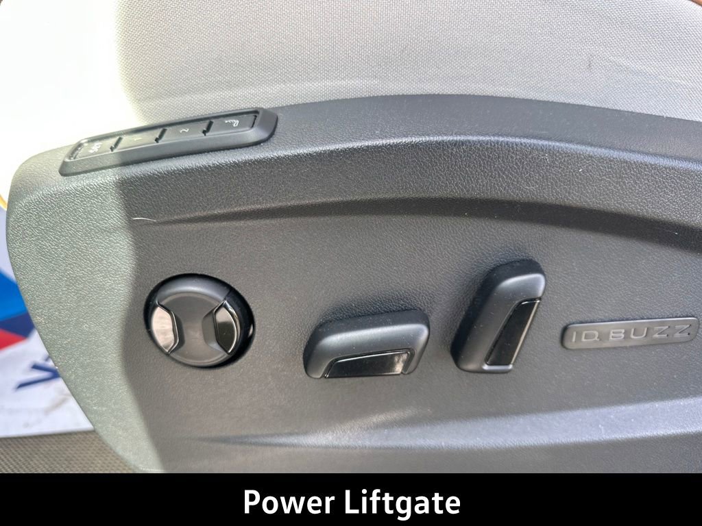 New 2025 Volkswagen ID. Buzz 1st Edition AWD/4WD image 17