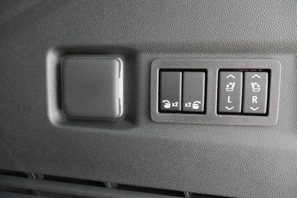 New 2026 Chevrolet Tahoe RST AWD/4WD image 12