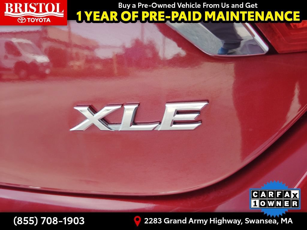 Used 2017 Toyota Camry XLE w/ Moonroof Package FWD image 36