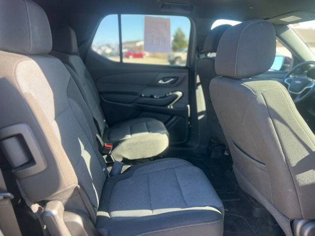 Used 2023 Chevrolet Traverse LT image 23
