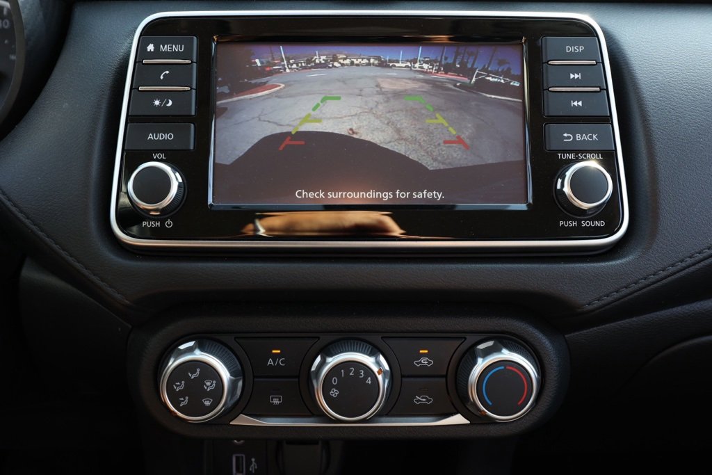 Used 2025 Nissan Versa S image 27