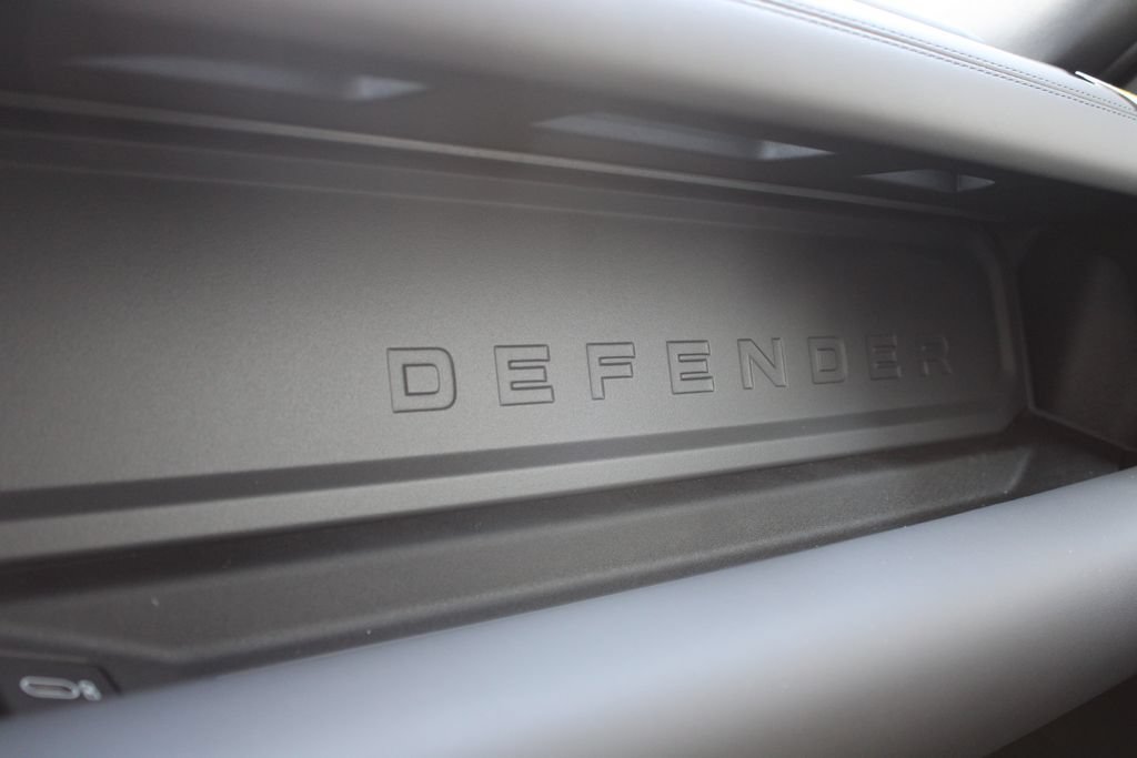 New 2026 Land Rover Defender 110 S AWD/4WD image 25