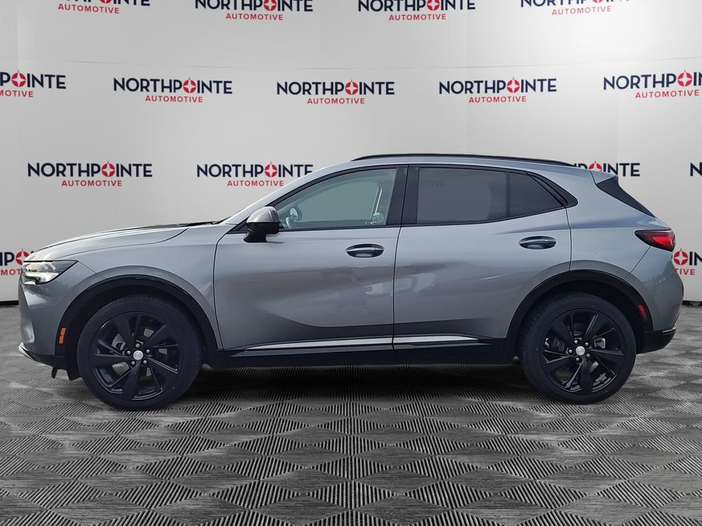 Used 2021 Buick Envision Essence w/ Sport Touring Package AWD/4WD image 3