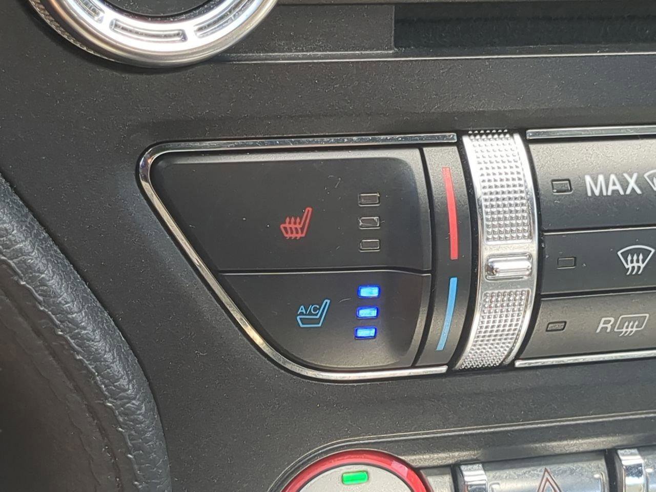 Used 2017 Ford Mustang Premium image 19