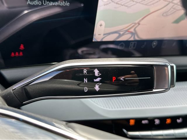 Used 2025 Cadillac Optiq Luxury 1 image 21