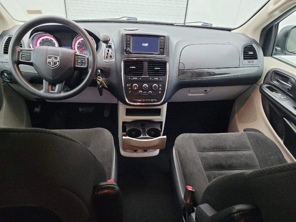 Used 2019 Dodge Grand Caravan SE FWD image 22