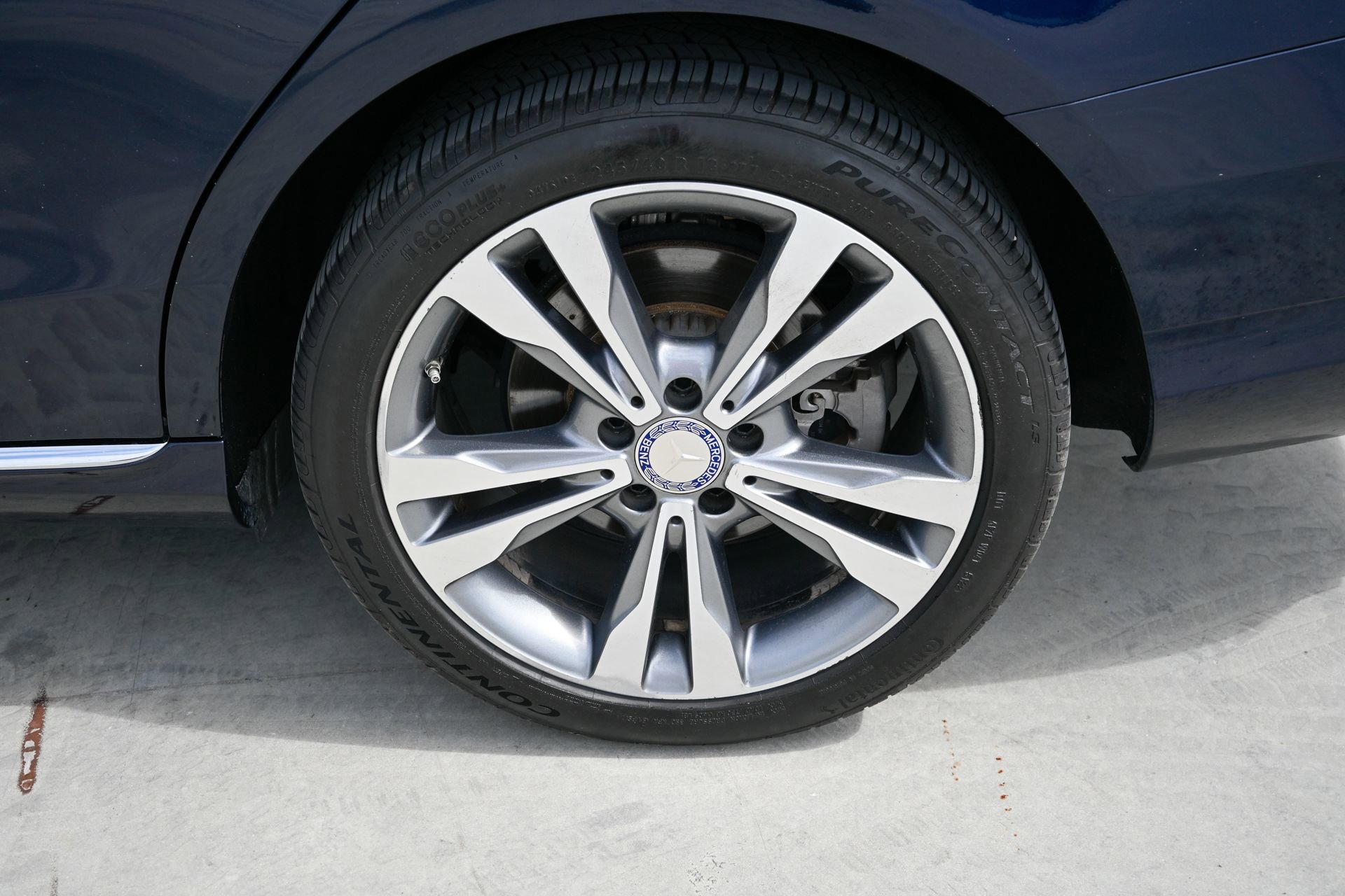 Used 2017 Mercedes-Benz C 300 4MATIC Sedan image 39